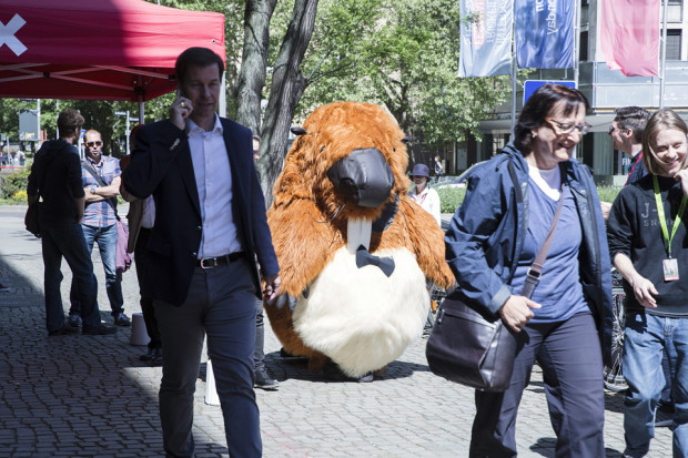 Bruno the Beaver, the 2018 mascot from Animationinstitut's trailers, mingles with the FMX crowd. Courtesy of FMX 2018, photographers Dominique Brewing and Luzie Marquardt