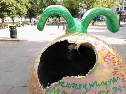 The rear of a Gromit statue which had its tail ripped off.